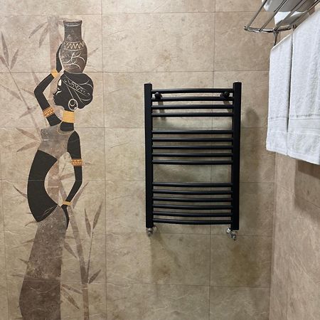 Central Hotel Gjoumri Kültér fotó
